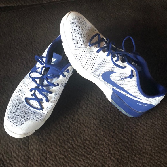 air max typha training shoes